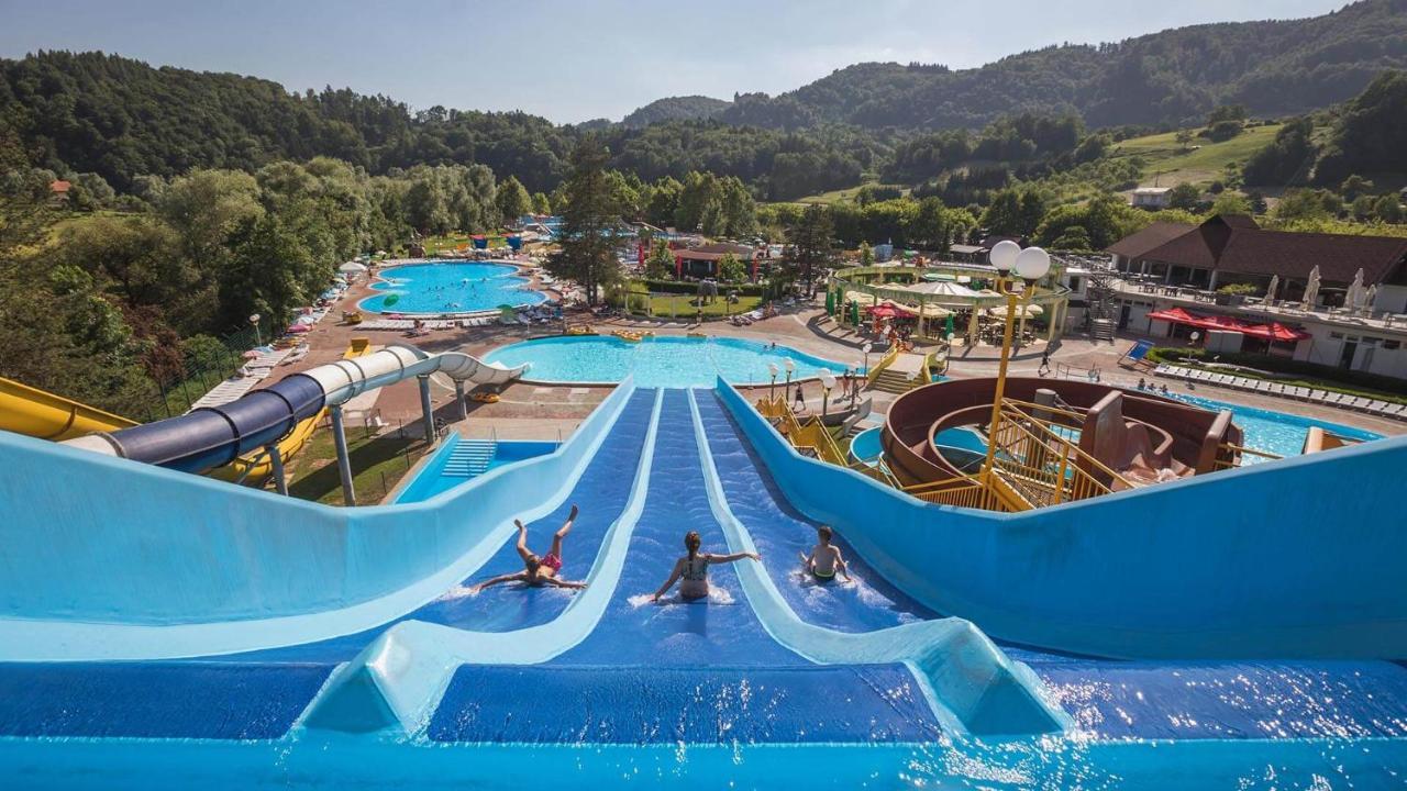 Terme Olimia - Aparthotel Rosa ポドチェトルテク エクステリア 写真